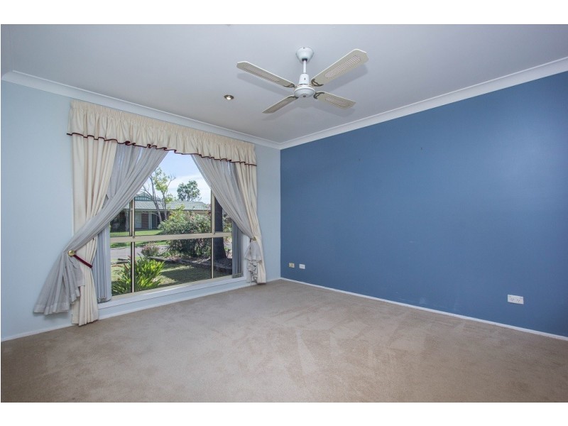11 Bodalla Court, Wattle Grove NSW 2173