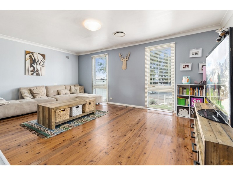 11 Conjola Place, Hammondville NSW 2170