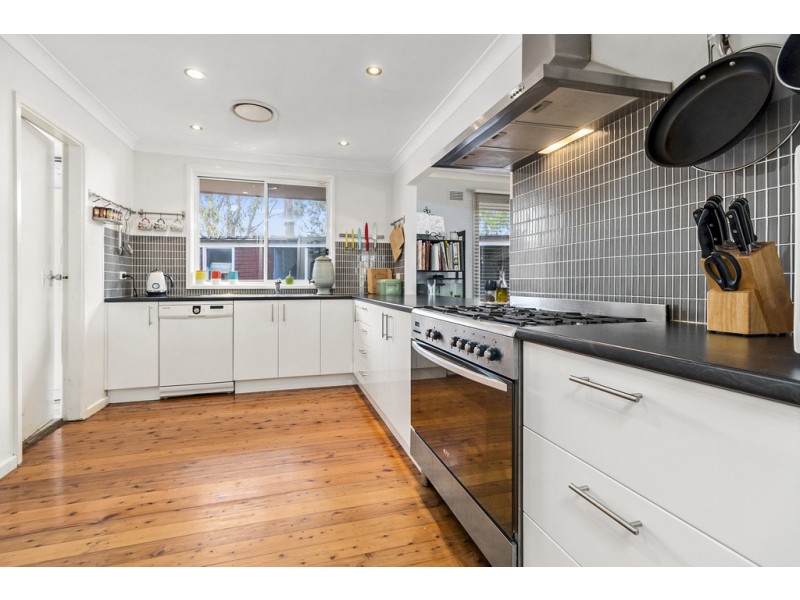 11 Conjola Place, Hammondville NSW 2170