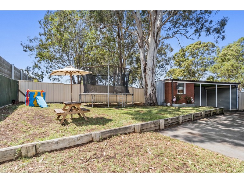 11 Conjola Place, Hammondville NSW 2170