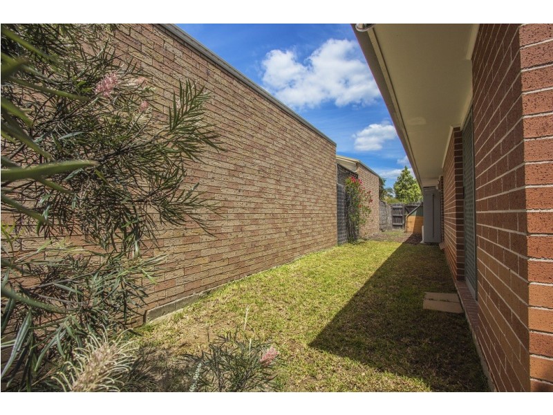 13 Ancura Court, Wattle Grove NSW 2173
