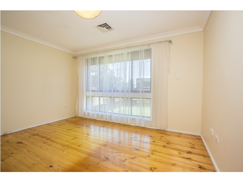 49 Maddecks Avenue, Moorebank NSW 2170