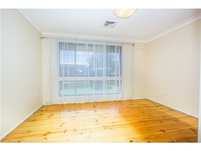 49 Maddecks Avenue, Moorebank NSW 2170