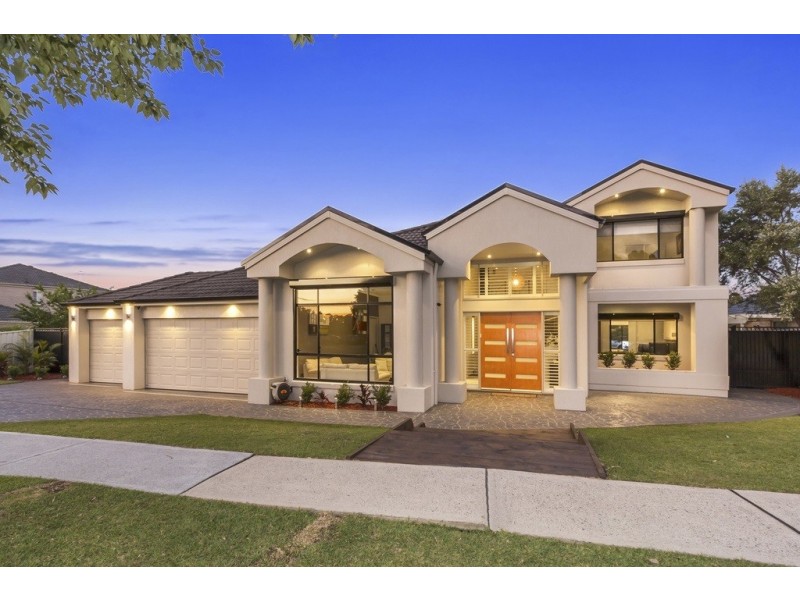 30 Wattle Grove Drive, Wattle Grove NSW 2173