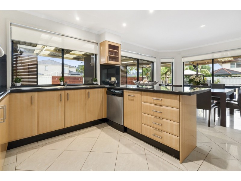 30 Wattle Grove Drive, Wattle Grove NSW 2173