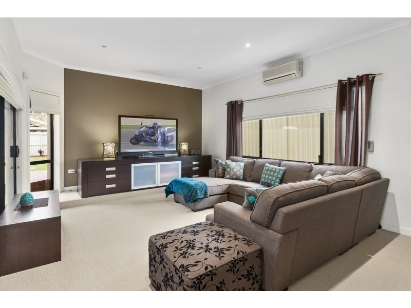 30 Wattle Grove Drive, Wattle Grove NSW 2173