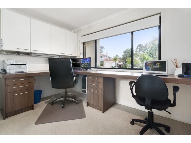 30 Wattle Grove Drive, Wattle Grove NSW 2173