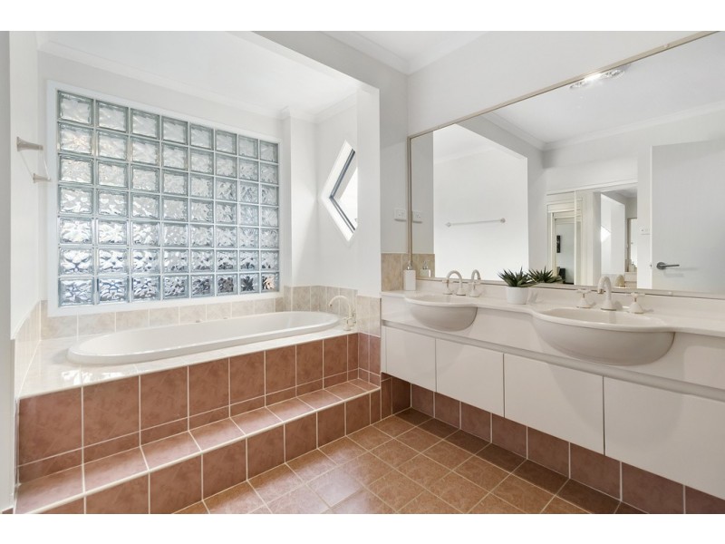30 Wattle Grove Drive, Wattle Grove NSW 2173