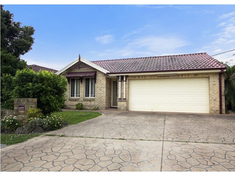 19 Banyule Court, Wattle Grove NSW 2173