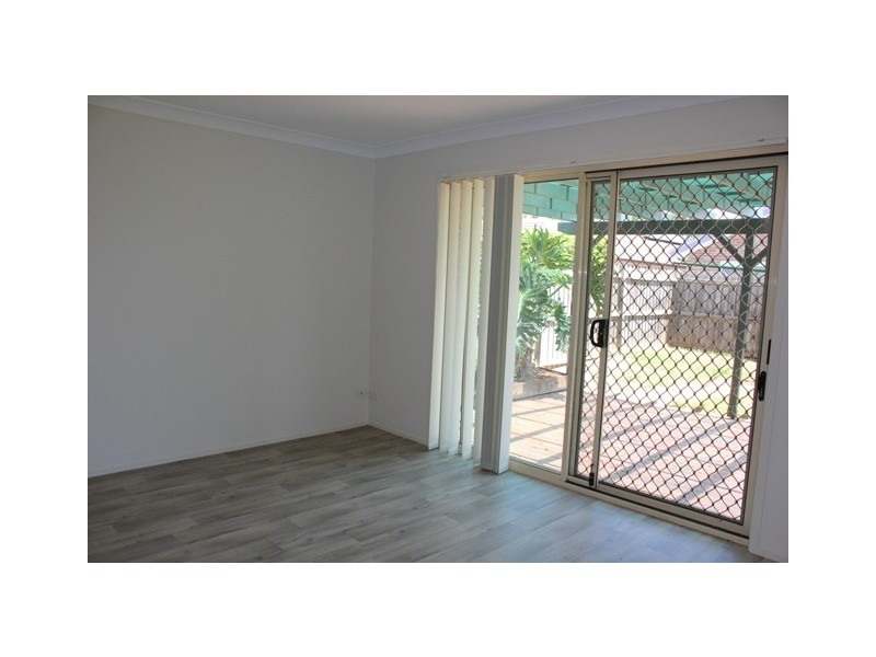 13 Merryville Court, Wattle Grove NSW 2173