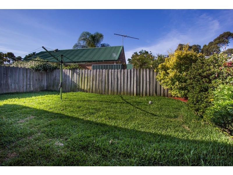 10 Bedervale Court, Wattle Grove NSW 2173