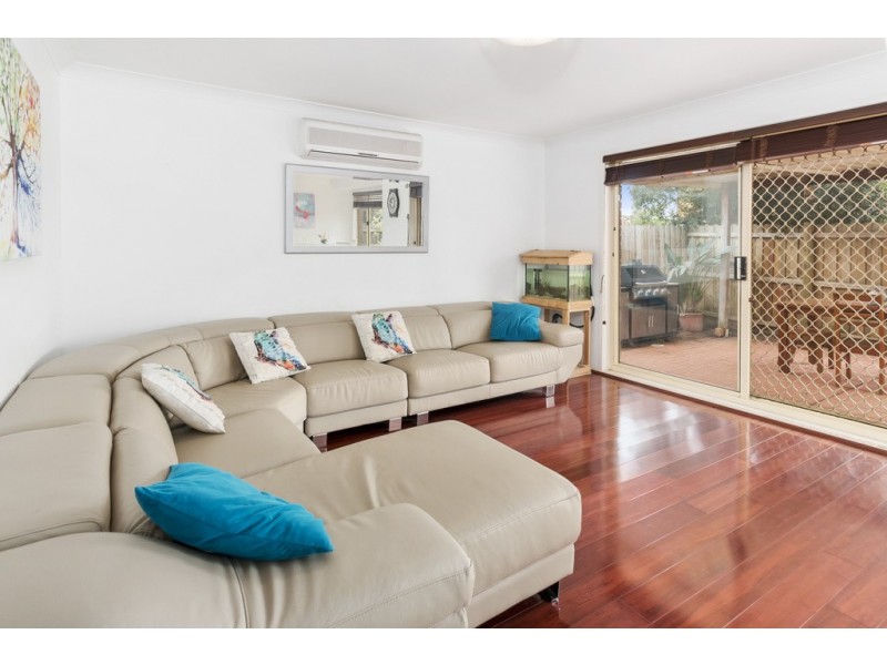 48 Lyndhurst Court, Wattle Grove NSW 2173