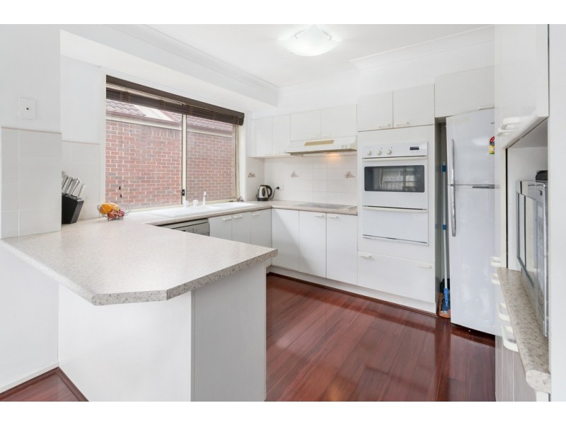 48 Lyndhurst Court, Wattle Grove NSW 2173