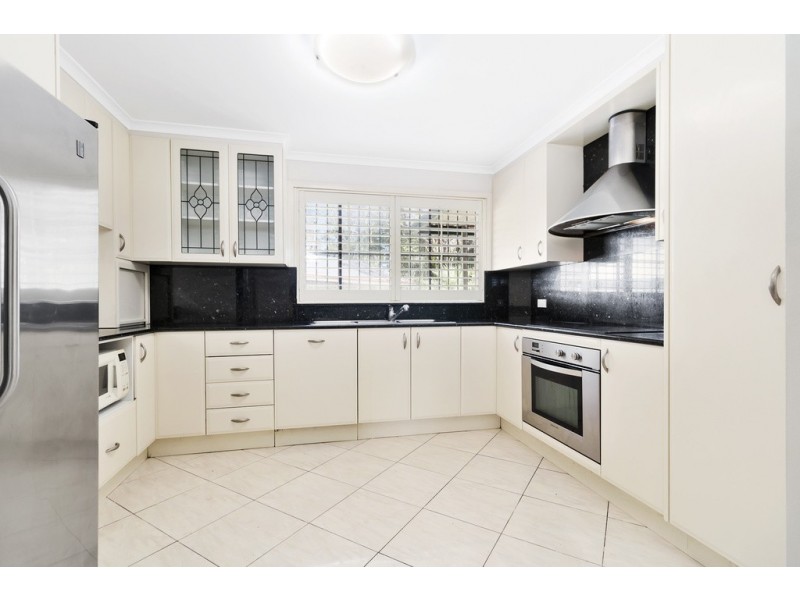 13 Swindon Place, Chipping Norton NSW 2170