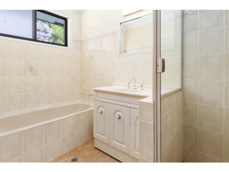 13 Swindon Place, Chipping Norton NSW 2170