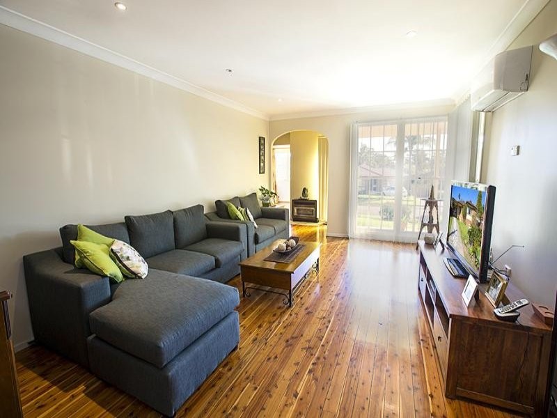 13 Tallowood Avenue, Casula NSW 2170