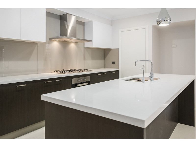 16 Silverleaf Lane, Moorebank NSW 2170