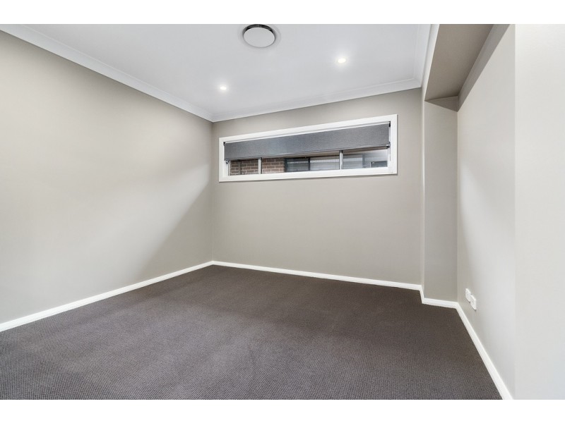 16 Silverleaf Lane, Moorebank NSW 2170