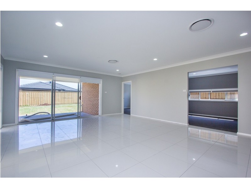 45 Horizon Circuit, Moorebank NSW 2170