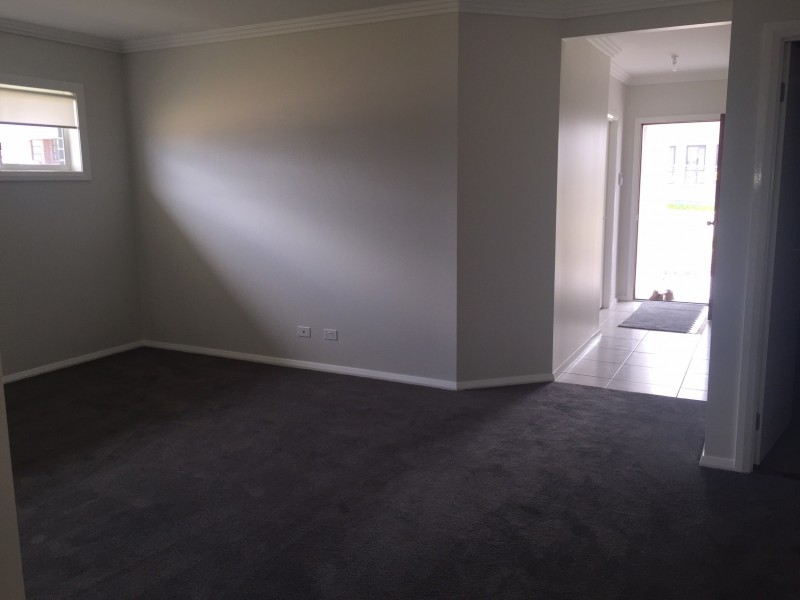 40 Lowndes Drive, Oran Park NSW 2570