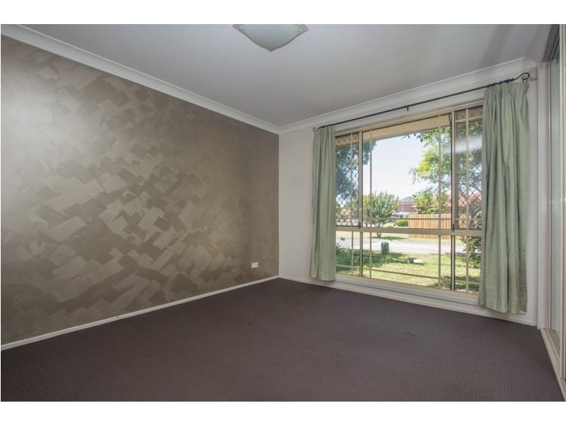 26 Bundarra Court, Wattle Grove NSW 2173