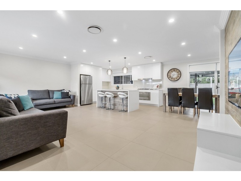 26 Edgecombe Avenue, Moorebank NSW 2170