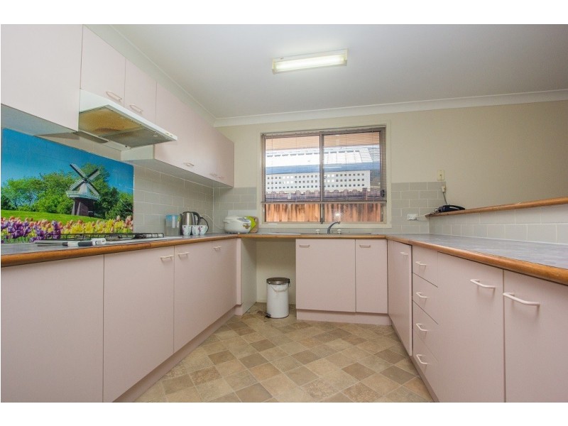 13 Paroo Court, Wattle Grove NSW 2173