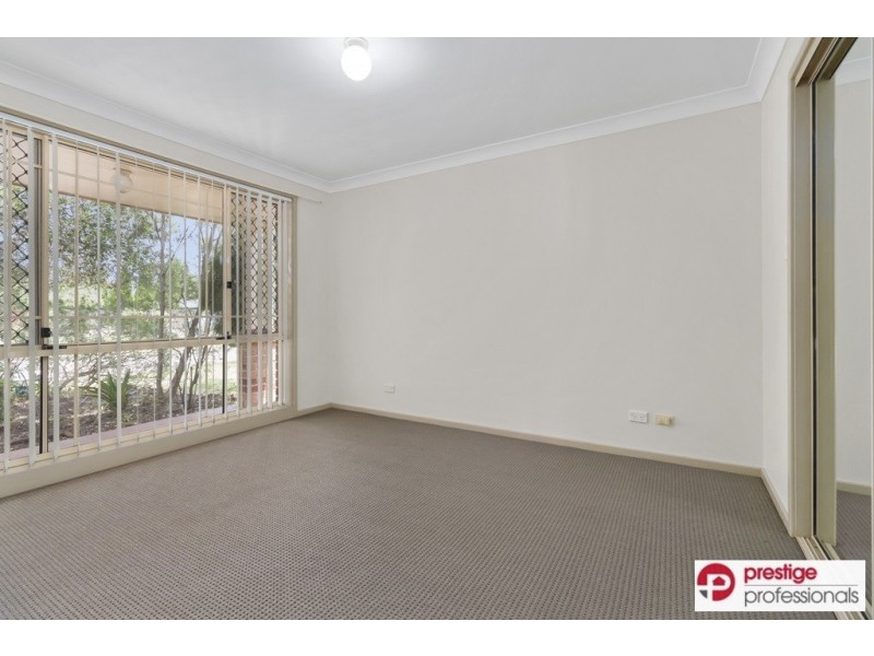 16 Eildon Court, Wattle Grove NSW 2173