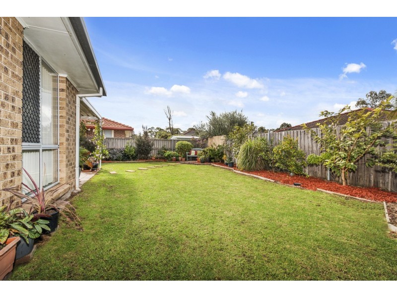 6 Bodalla Court, Wattle Grove NSW 2173