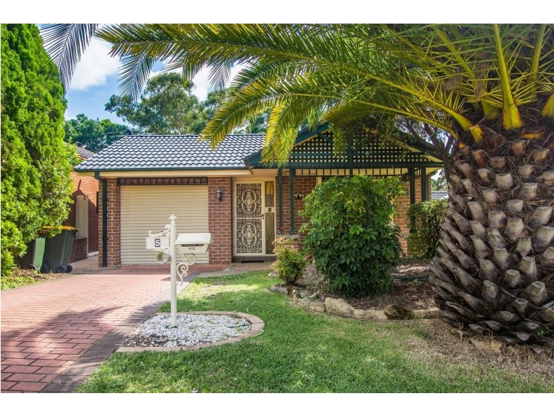 5 Troopers Mews, Holsworthy NSW 2173