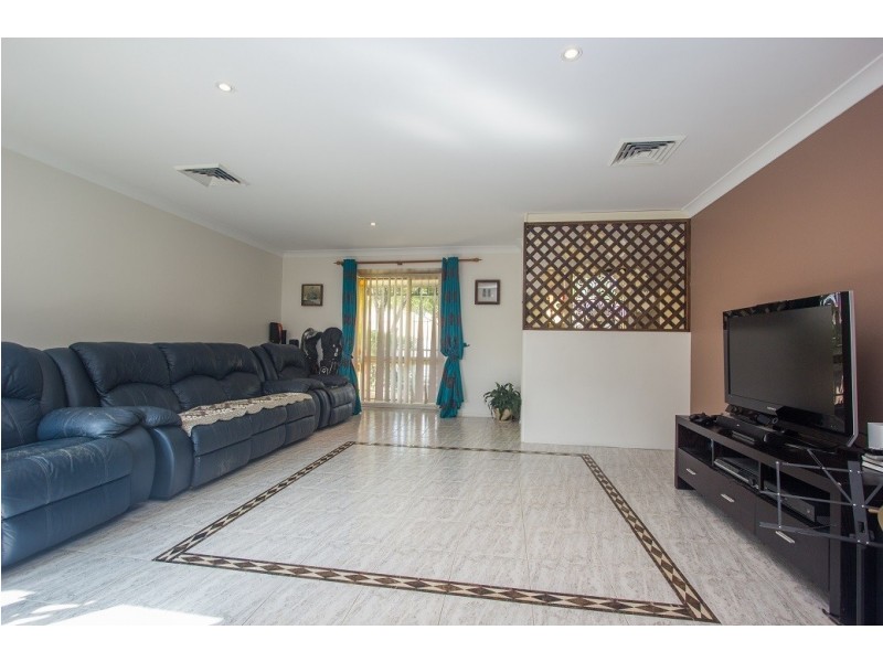 5 Troopers Mews, Holsworthy NSW 2173