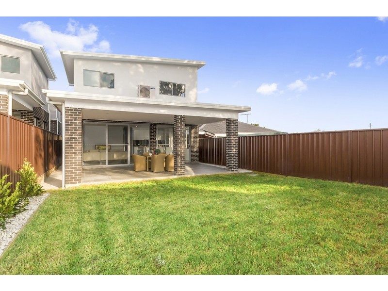 25a Wilkes Avenue, Moorebank NSW 2170