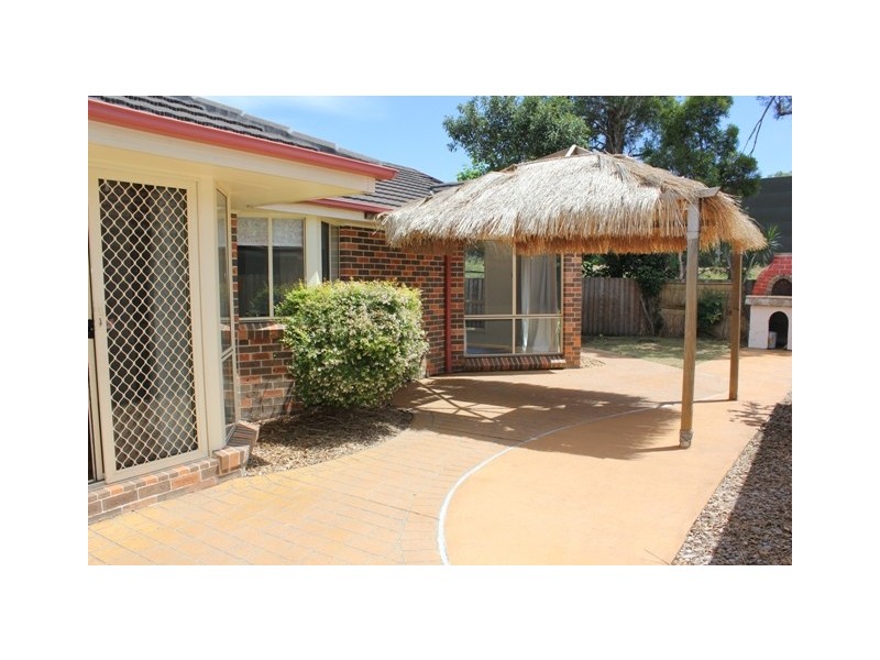 15 Murray Court, Wattle Grove NSW 2173