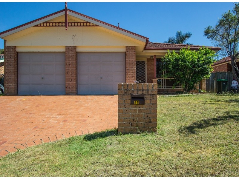 11 Glenrock Court, Wattle Grove NSW 2173