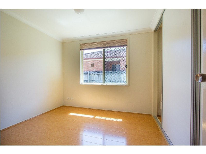 11 Glenrock Court, Wattle Grove NSW 2173