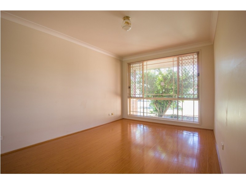 11 Glenrock Court, Wattle Grove NSW 2173