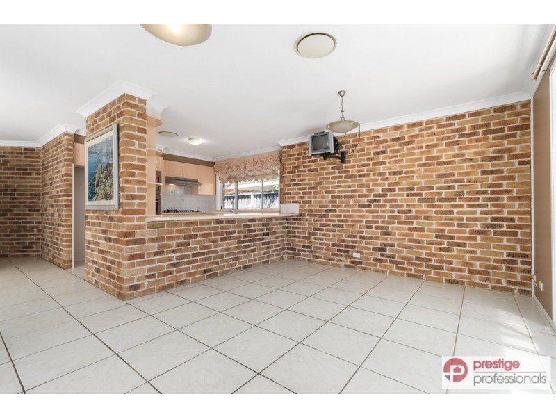 3 Tomago Court, Wattle Grove NSW 2173