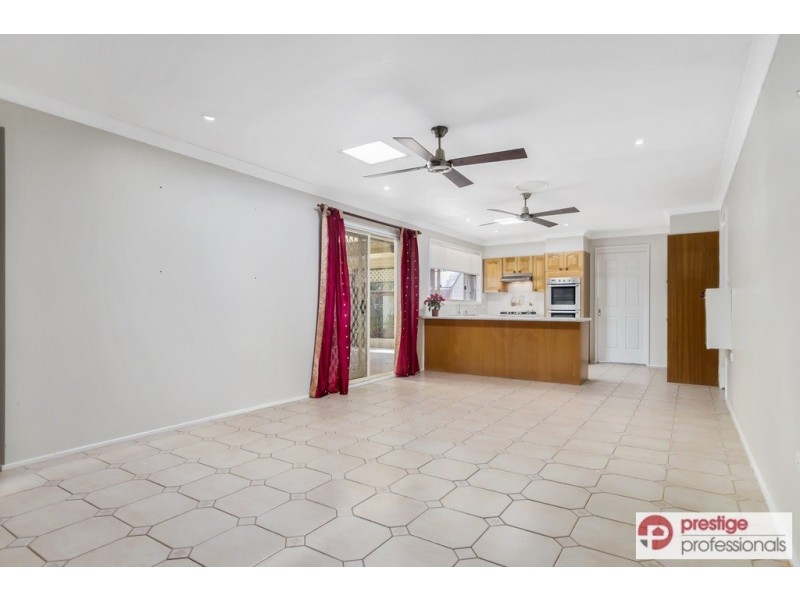 43 Daintree Drive, Wattle Grove NSW 2173