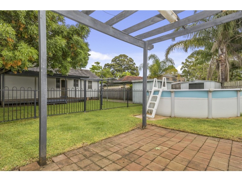 24 Salamaua Crescent, Holsworthy NSW 2173