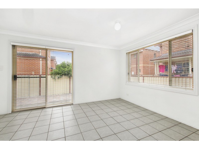 4/3 Church Road, Moorebank NSW 2170