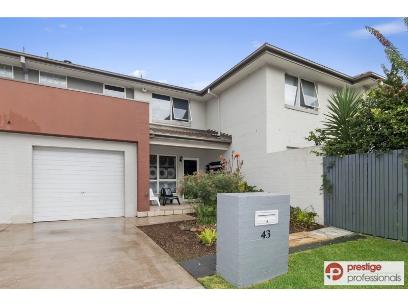 43 Margate Avenue, Holsworthy NSW 2173