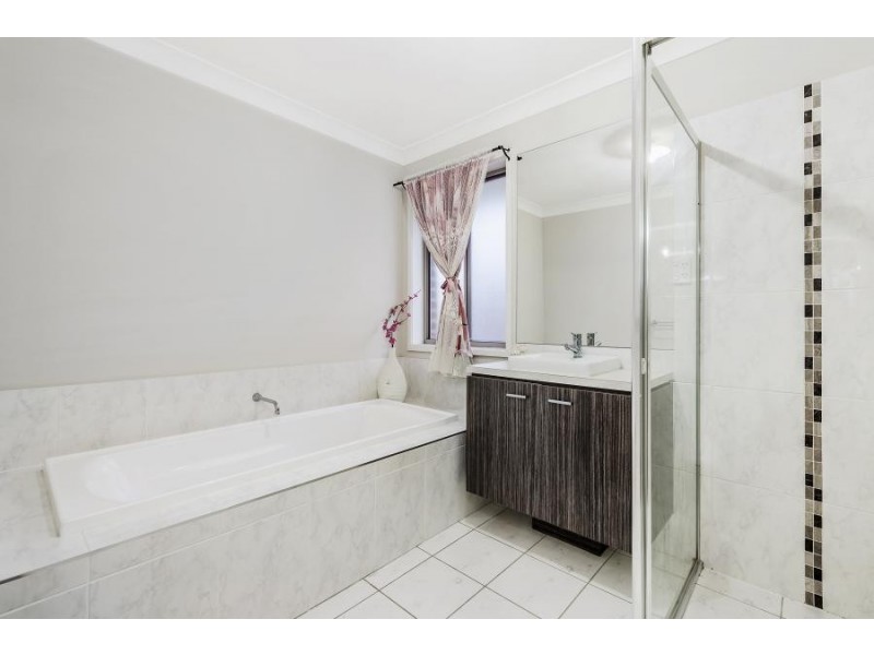 5 Blamire Close, Moorebank NSW 2170