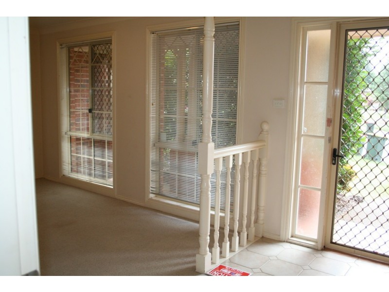 14 Kanangra Court, Wattle Grove NSW 2173