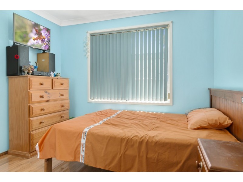 52 Blamey Road, Wattle Grove NSW 2173