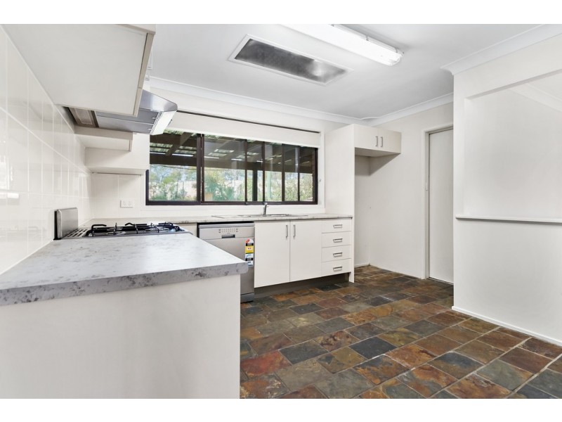 7 Robinson Close, Lurnea NSW 2170