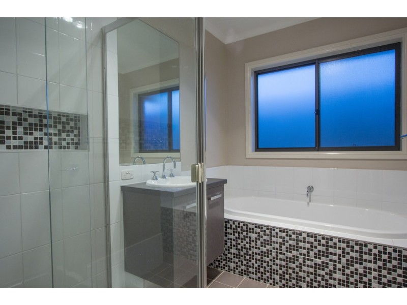 42 Bradbury Street, Moorebank NSW 2170