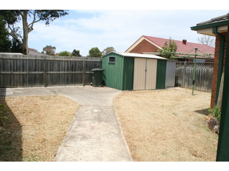 3 Warrego Court, Wattle Grove NSW 2173