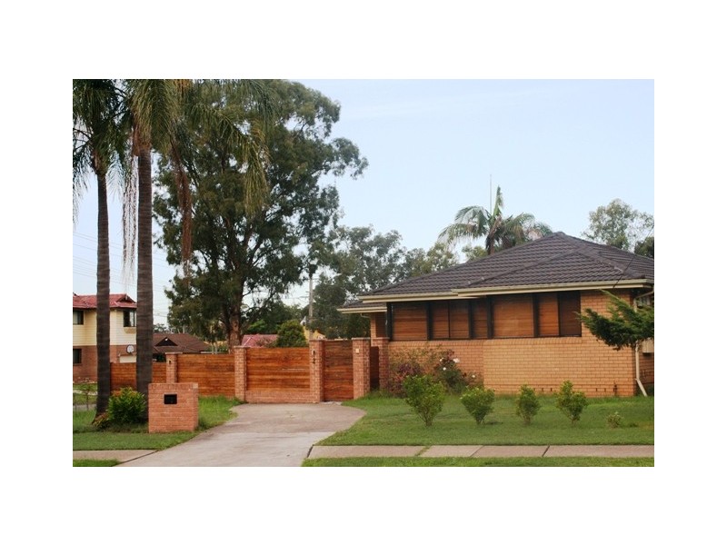 2 Carcoola Avenue, Chipping Norton NSW 2170