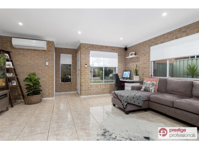 41 Lyndhurst Court, Wattle Grove NSW 2173