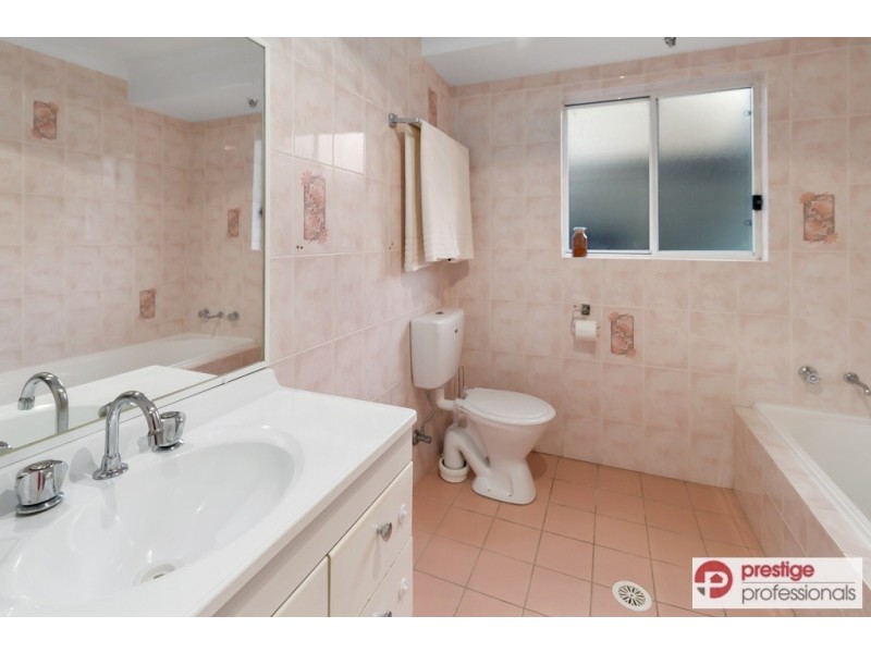 41 Lyndhurst Court, Wattle Grove NSW 2173